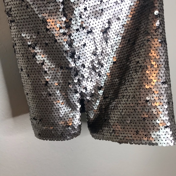 Anthropologie Women’s Vanessa Virginia Silver V-neck Sequin Top -Holidays - Picture 6 of 8